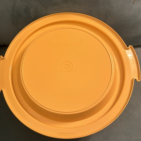 Vintage Tupperware 10" Pie Saver / Single Layer Cake Holder / Keeper - Picture 3 of 3
